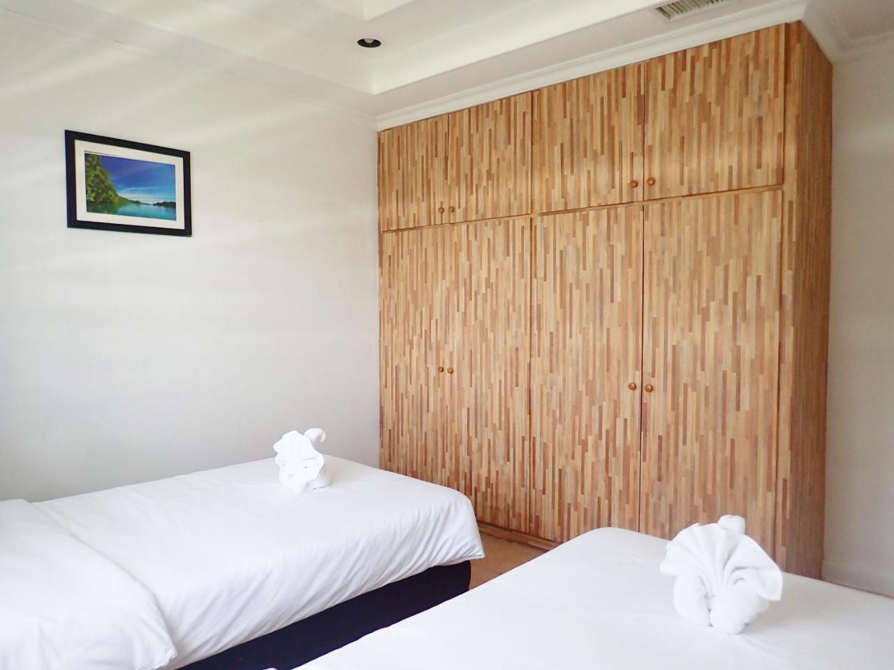 Blue Ocean View Hotel Koror Buitenkant foto