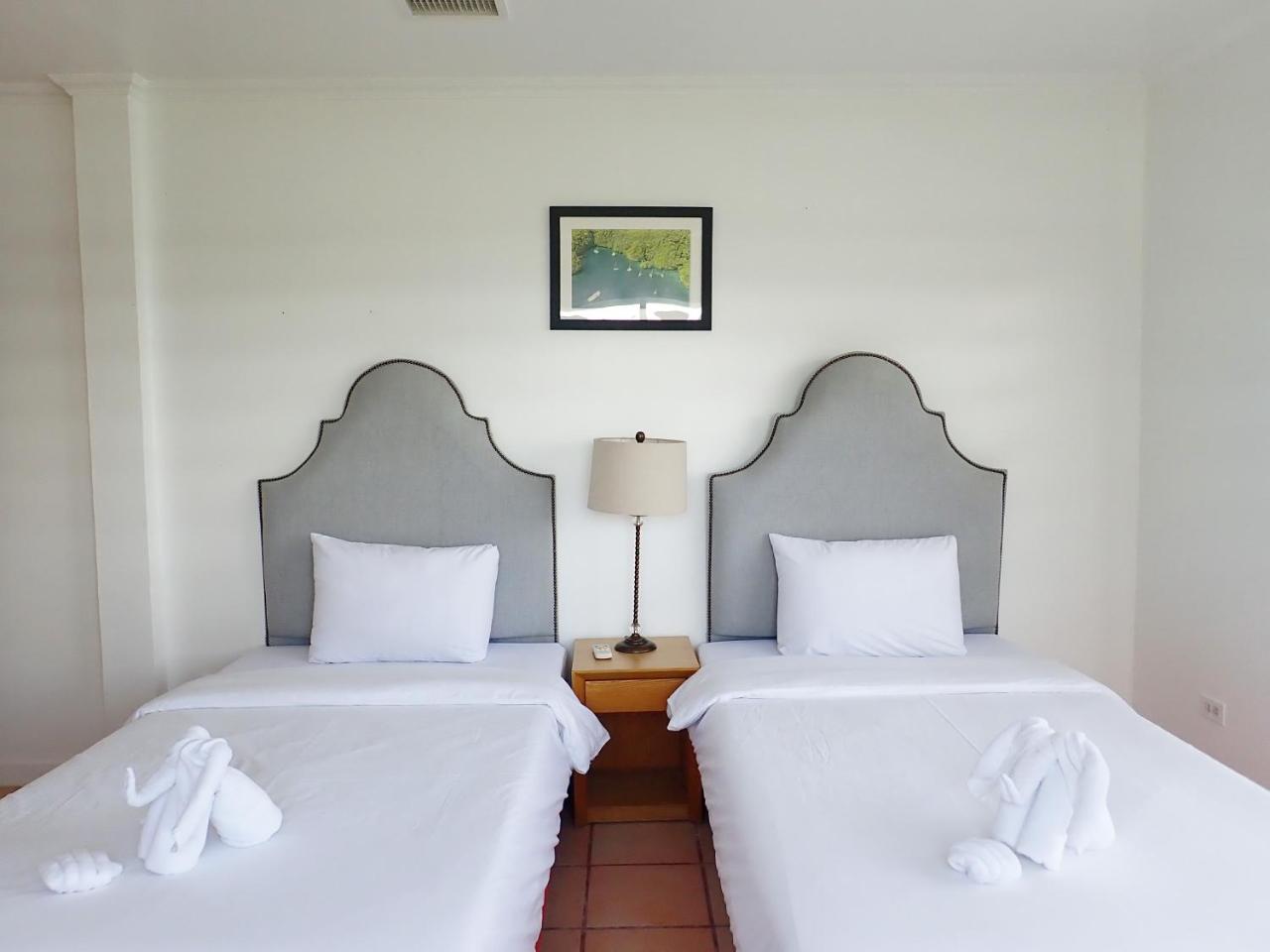 Blue Ocean View Hotel Koror Buitenkant foto
