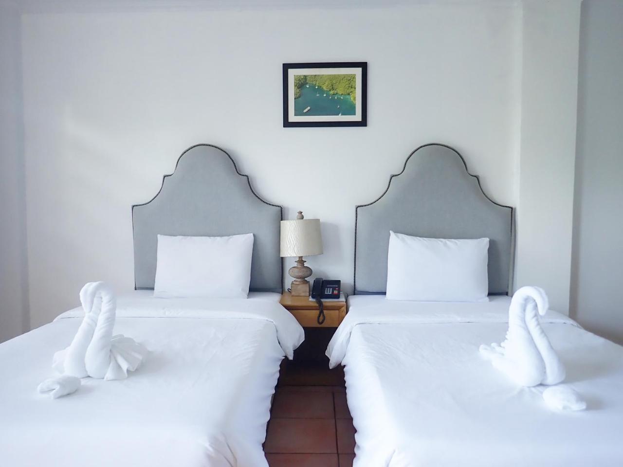 Blue Ocean View Hotel Koror Buitenkant foto